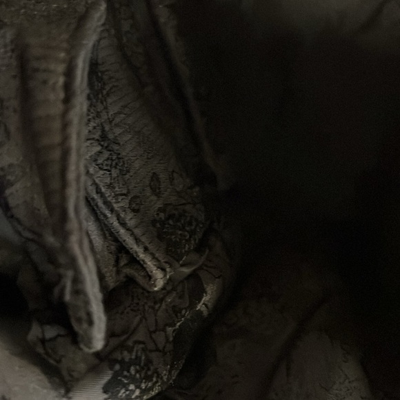 Blue animal skin like bag by STORI beautifully handcrafted lots of pockets - Picture 7 of 9